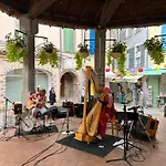 Le Perchoir Du Parc Coeur Historique 3 Etoiles Anduze